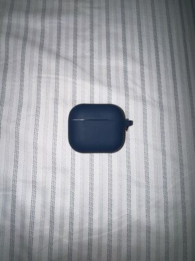 Apple AirPods Pro 2nd Generation Right Earbud + Charging Case (No Left Earbud)